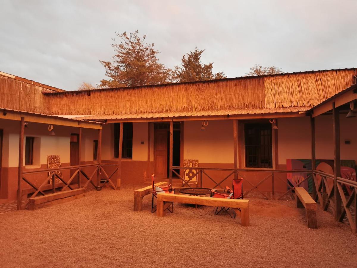 Гостевой дом Vientos - La Yareta Сан-Педро-де-Атакама Экстерьер фото